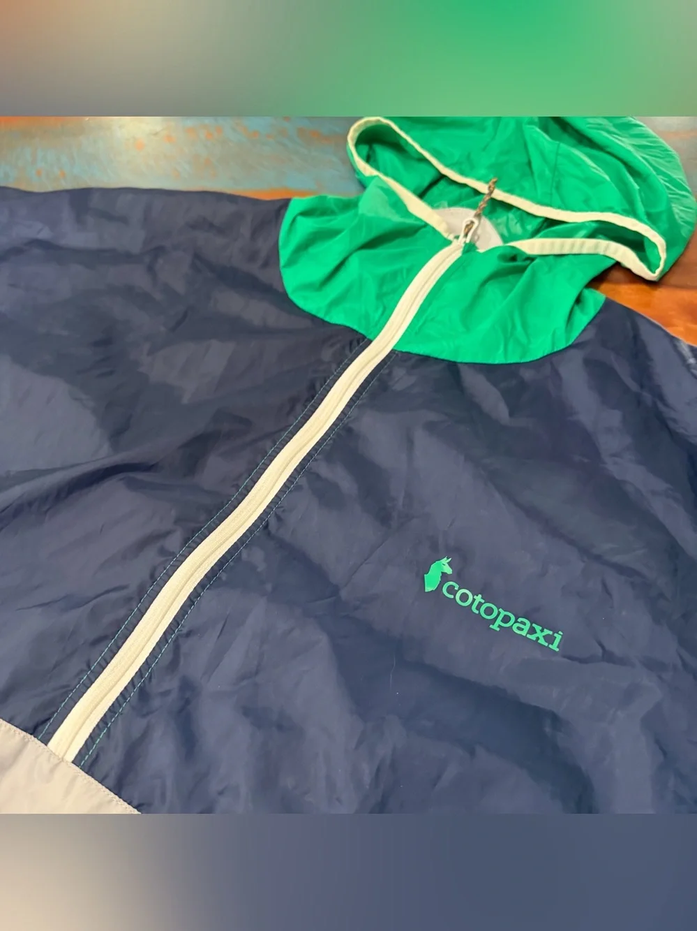 Cotopaxi Teca Windbreaker Packable lightweight Jacket White Green Blue XXL